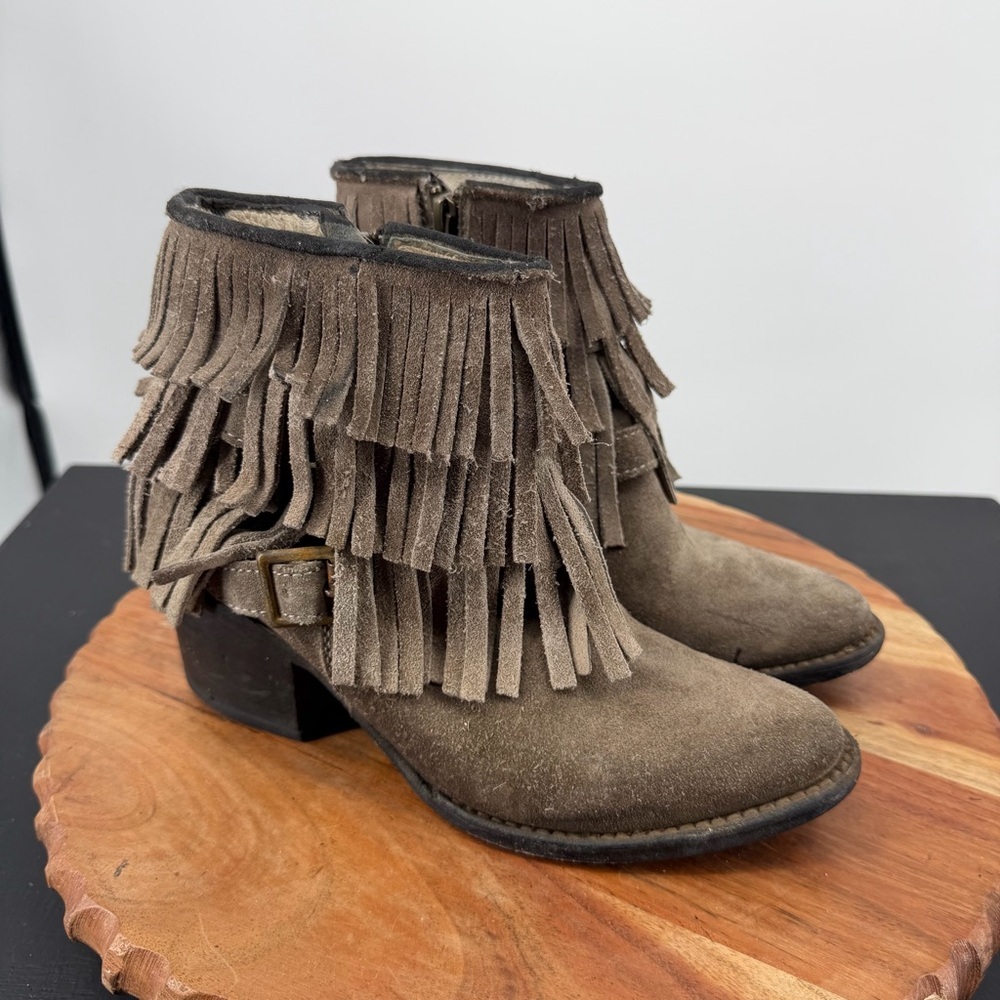 FREEBIRD Belle fringe Tassel Ankle Bootie taupe gray sz 6